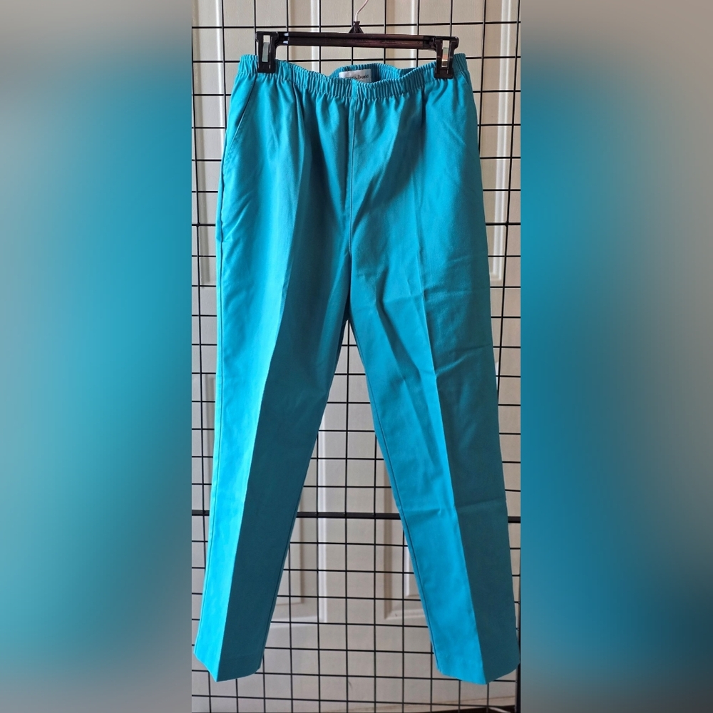 Drapers & Damons Classic Comfort Straight Leg Pull-On Pants. Petite Large.